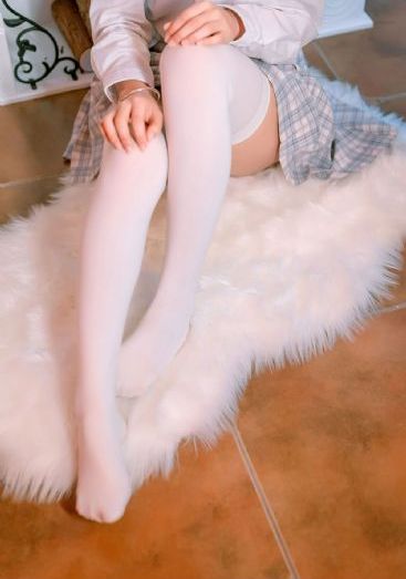 日本舌吻交缠舌头视频_手机在线看片