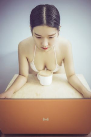 国产玉足脚交极品网站cos_剧情片最新电影在线观看